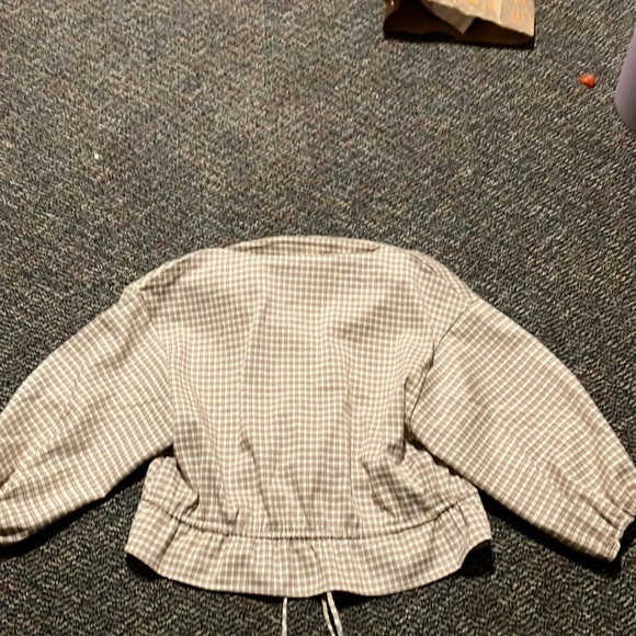 Brand: Kirious Los Angeles Color: tan/white Size: M - Picture 4 of 5